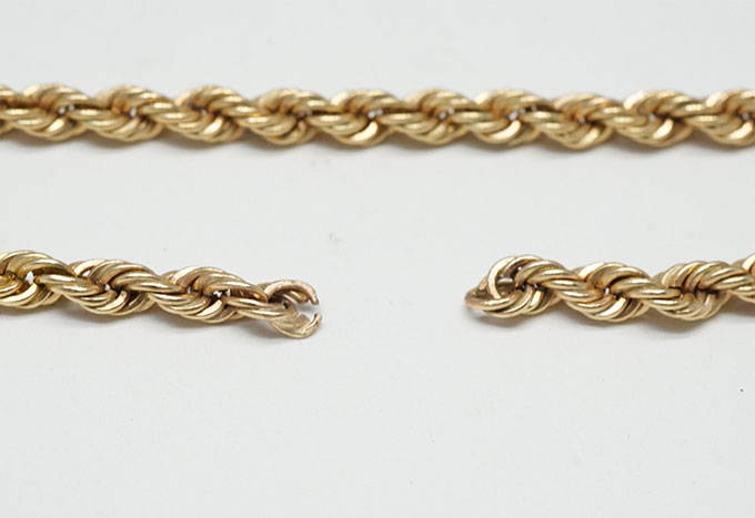 DIY Jewelry Repair: How To Put A Clasp On A Chain 