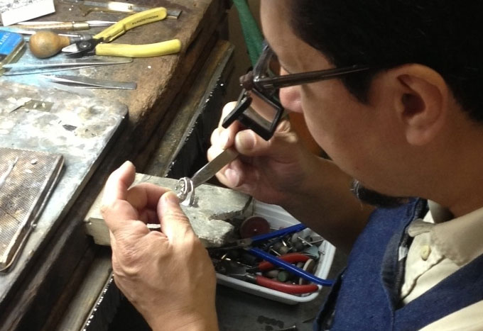 Jewelry Repair Services in NY  Professional Jewelry Repair - Dr