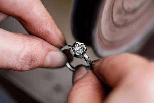 Jewelry Polishing in NYC - Doctor Jeweler - Dr Jeweler